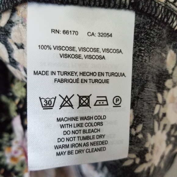 Maeve Floral Print Cropped Tank Top - Picture 6 of 6